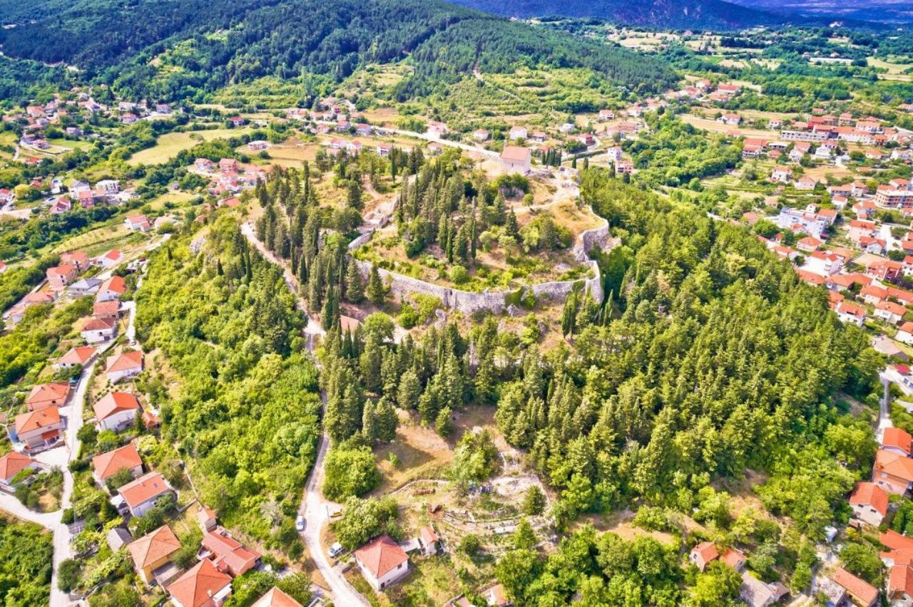 Willa Kuca Za Odmor Sika Sinj Zewnętrze zdjęcie